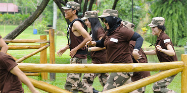 11 leadership program outbound bogor outbound puncak outbound sentul 111